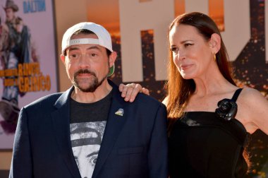 Kevin Smith & Jennifer Schwalbach Smith