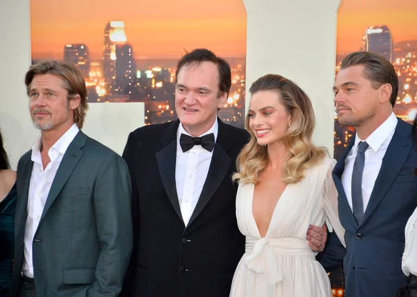 Brad Pitt, Quentin Tarantino, Margot Robbie e Leonardo DiCaprio — Fotografia de Stock