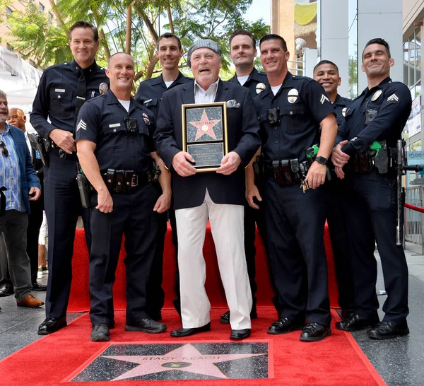 Stacy Keach & LAPD Capitán Cory Palka & Hollywood Team — Foto de Stock