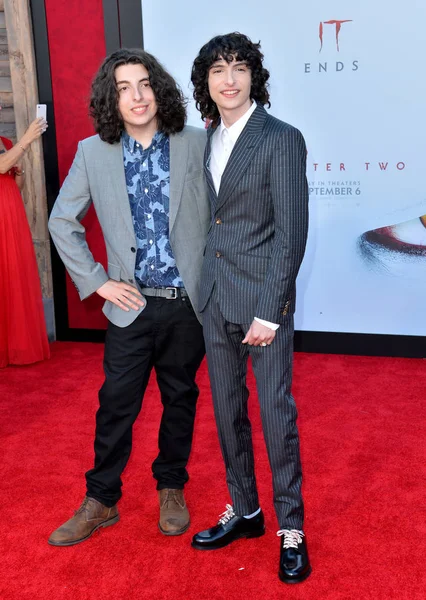 Nick Wolfhard & Finn Wolfhard — Stockfoto