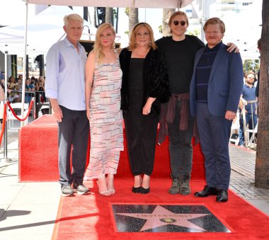 Kirsten Dunst, Klaus Dunst, Inez Rupprecht, Christian Dunst & Jesse Plemons