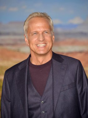 Patrick Fabian