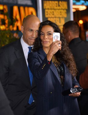 Senatör Cory Booker & Rosario Dawson