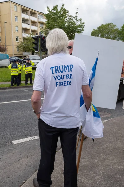 Shannon, Irlanda, junio. 5 de febrero de 2019: Partidarios Pro Trump en el aeropuerto de Shannon, Irlanda —  Fotos de Stock