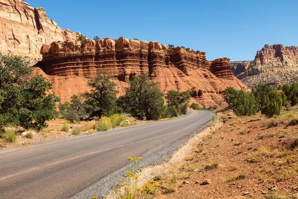 Panoramautsikt över den röda, robusta och karga Canyonlands nationalpark — Stockfoto