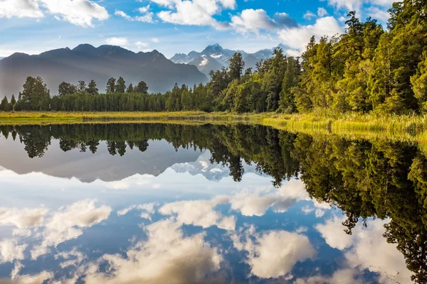 Increíblemente Hermoso Lago Matheson Nueva Zelanda Con Reflejo Los Impresionantes — Foto de Stock