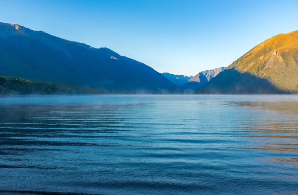 Una Vista Hacia Abajo Del Increíblemente Hermoso Lago Rotoiti Rodeado — Foto de Stock