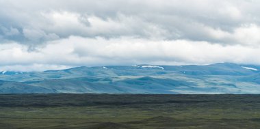 Bir dağ manzara arka plan görüntüsü. Rusya, Sibirya, Altay
