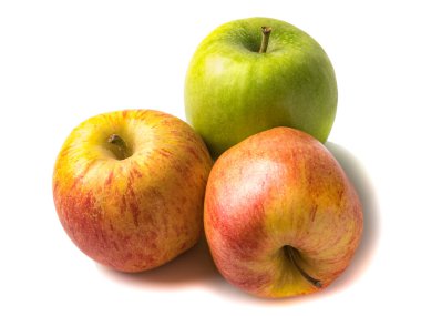 Beyaz arka planda izole edilmiş taze elma.