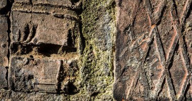 Eski, kirli tuğlaların dokusu. Arkaplan resmi. Makro fotoğraf.
