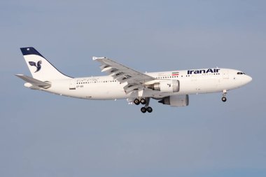 İran Air Airbus A300 Ep-Ibb yolcu uçağı Frankfurt Havaalanı'na iniş