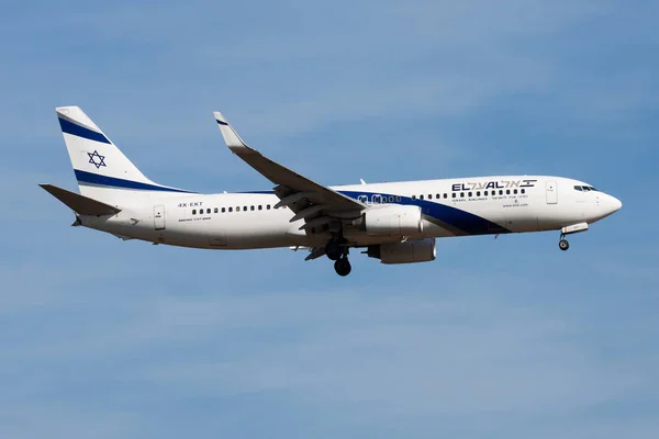 El Al αεροπορικές εταιρείες Boeing 737-800 4x-διατριβών επιβατηγό αεροπλάνο προσγείωσης στο αεροδρόμιο της Φρανκφούρτης — Φωτογραφία Αρχείου