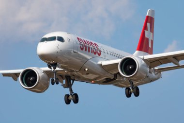 Swiss International Airlines Airbus A220-100 Hb-Jbc yolcu uçağı Londra Heathrow Havaalanı'na iniş