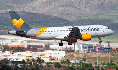 Thomas Cook Airlines Airbus A320 Oo-Tcw yolcu charter uçağı Kanarya, Las Palmas Havaalanı'na iniş