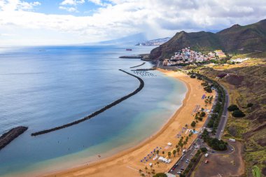 Güzel manzara Beach Las Teresitas, Tenerife Adası, İspanya