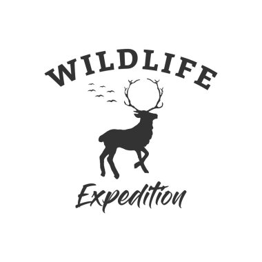 Yaratıcı Kamp Konsepti Logo Tasarım Şablonu, Siyah beyaz, Rozetler