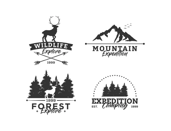 Creative Camping Concept Logo Design Template Bianco Nero Badge Set — Vettoriale Stock