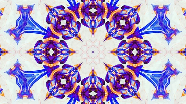 Soyut boya fırça mürekkep patlayabilir formanın düzgün kavramı simetrik desen süs dekoratif Kaleidoscope hareketi geometrik daire ve yıldız şekli