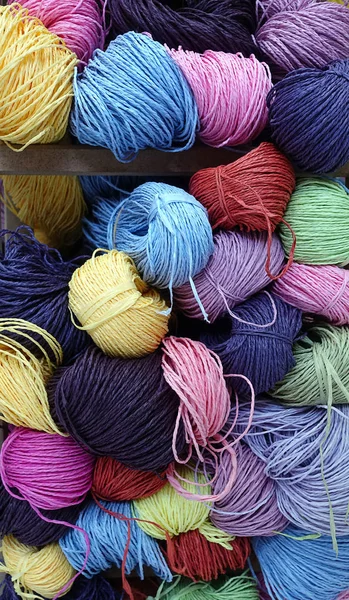 彩色纤维布棉卷纺织品 — 图库照片