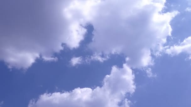 Weiche Glatte Himmlische Wolken Klaren Himmel Einem Sonnigen Tag — Stockvideo