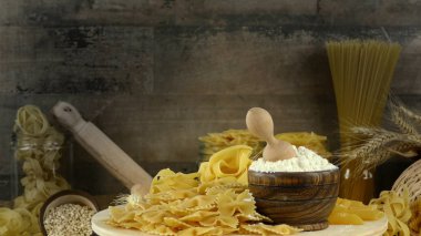 İtalyan makarna makarna pişmemiş