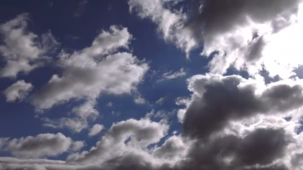 Nuages pluvieux Time lapse 