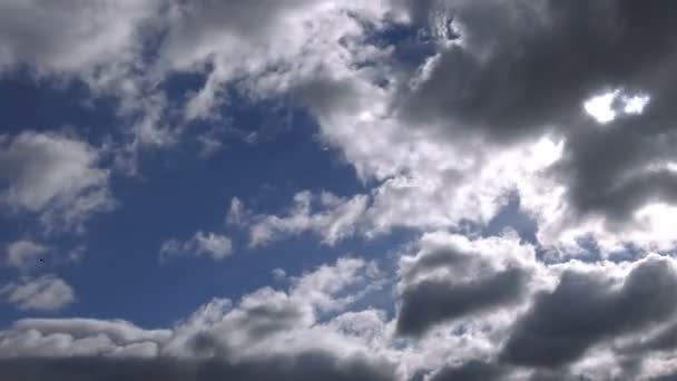 Nuages pluvieux Time lapse 