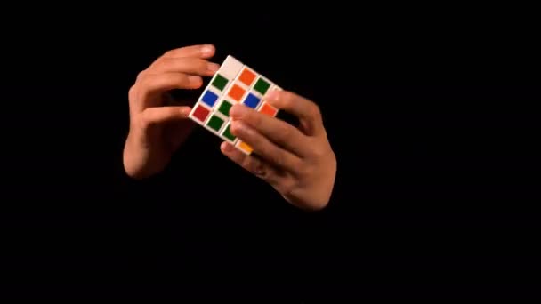 Magic Rubik Cube 4X4 Stock Video Hermoso Fragmento Material Archivo — Vídeos de Stock