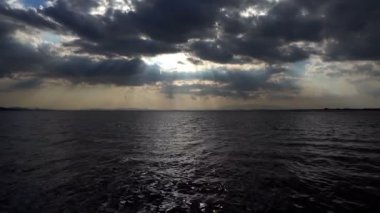 Gün batımı ve deniz 