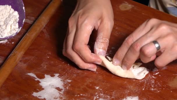 Making Turkish Ravioli Pasty Named Manti — Stock Video