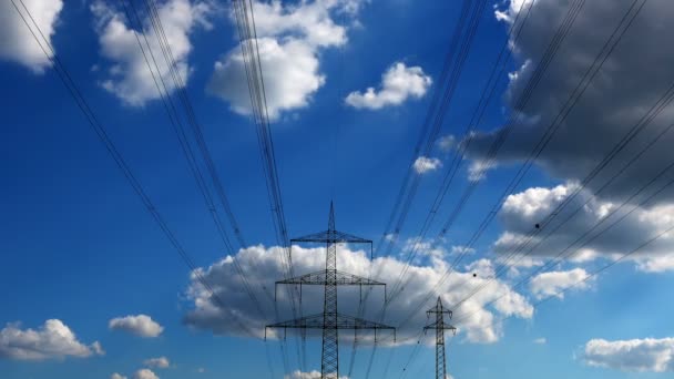 Postes Nubes Eléctricas — Vídeos de Stock