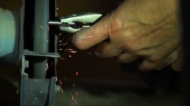 Öğütme ve Kıvılcımlar üzerine çalışıyorum