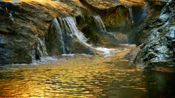 大自然的瀑布景观 — 图库视频影像