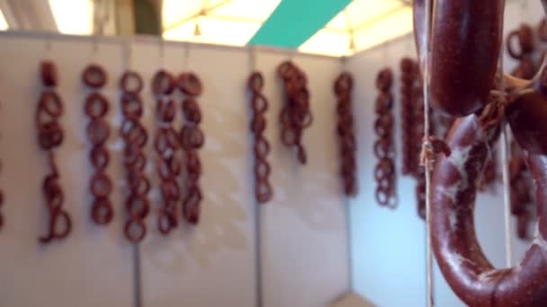 Salsiccia Piccante Sul Mercato — Video Stock