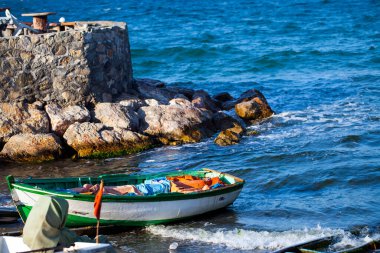 Yüksek Detaylı Balıkçı Teknesi ve Deniz Konsepti Fotoğrafı
