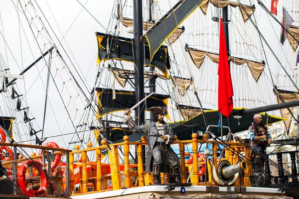 Statek Piratów Statua Piratów Zdjęcie — Zdjęcie stockowe