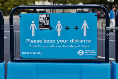 12 Eylül 2020 - Londra, İngiltere: Londra Taşımacılık için Sosyal Mesafe