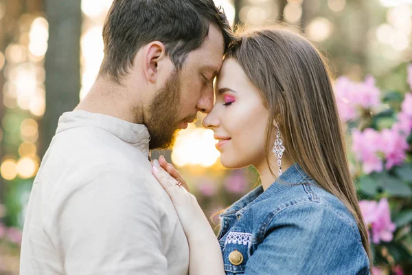 Sensual Jovem Casal Goza Terno Quente Agradável Momento Amável Amor — Fotografia de Stock