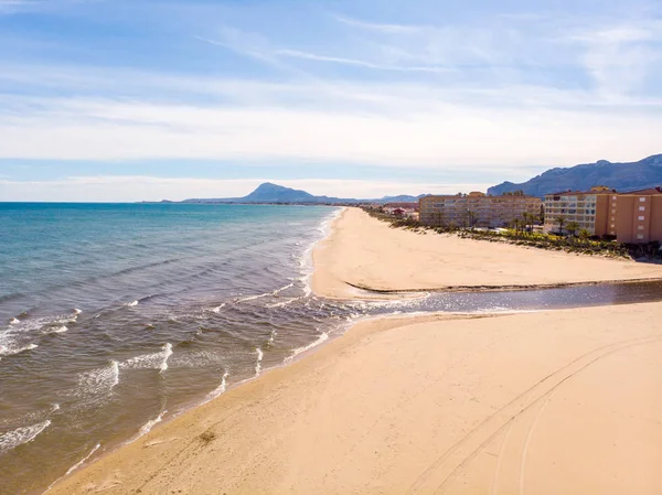 Aerial view of a desert beach in Denia, Spain, Montg�� mountain is in the background — Stock Photo, Image