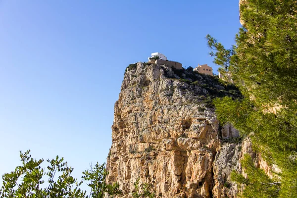 Uçurumdan Moraig cove Beach Benitatxell, Alic deki bir yol — Stok fotoğraf