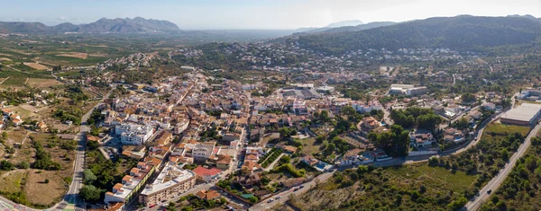 Spanya Nın Alicante Kentindeki Orba Köyünün Hava Manzarası Arka Planda — Stok fotoğraf