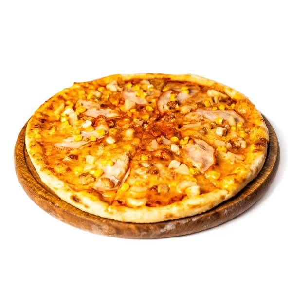 Pizza Apetisantă Tavă Lemn Izolată Fundal Alb — Fotografie, imagine de stoc