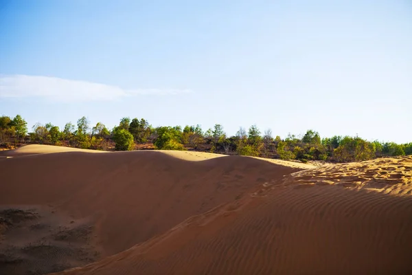 Red Sand Dunes Sky Perto Mui Vietnã — Fotografia de Stock