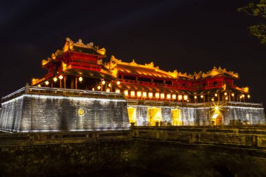 Hue Vietnam akşam İmparatorluk şehre giriş