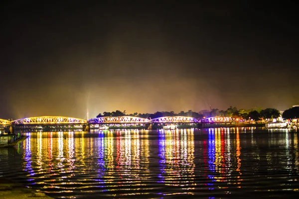 Puente Iluminado Por Noche Hue Vietnam —  Fotos de Stock