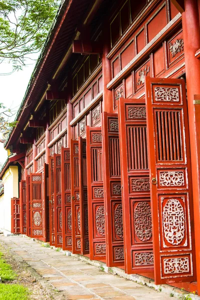 Hue Vietnam April 28Th 2018 Red Doors Hue Imperial City — Stock Photo, Image