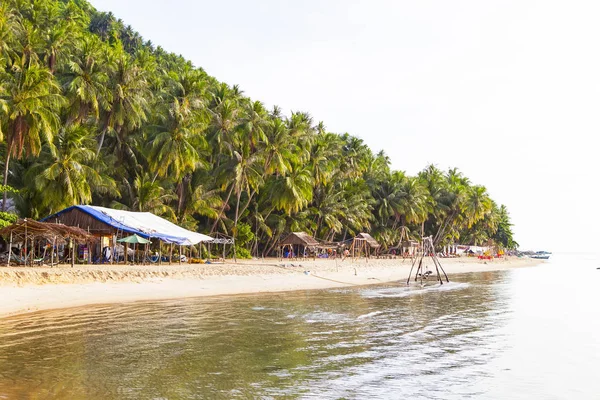 Oğlu ada, Kien Giang, Vietnam kumsalda. Phu Quoc Adası