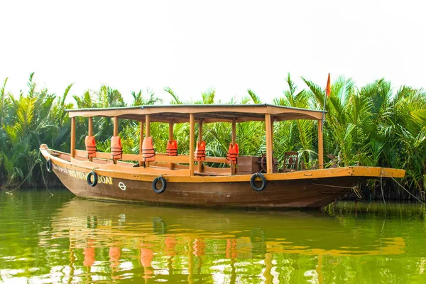 Tourists Visit Water Coconut Forest Hoi — Stock Photo, Image