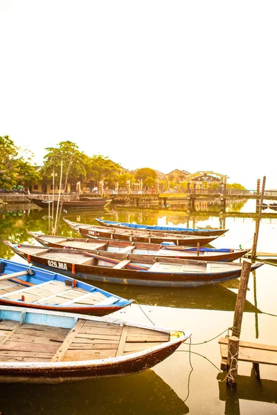 Hoi Quang Nam Vietnam Abril 2018 Barcos Junto Río Antigua —  Fotos de Stock