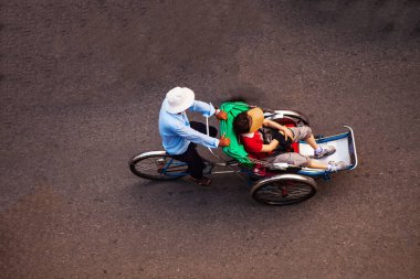Hoi An, Quang Nam, Vietnam, 26 Nisan 2018: güzel görünümü bir sürü eski evleriyle çatı fayans Hoi üst kısmında bir kasaba. Hoi An.Hoian, önemli bir turizm merkezi Vietnam geleneksel döngüsünde kişini